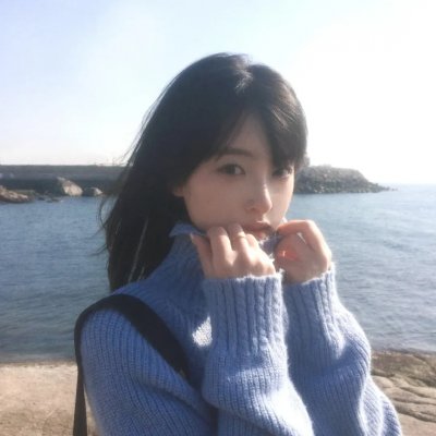 裸女游城